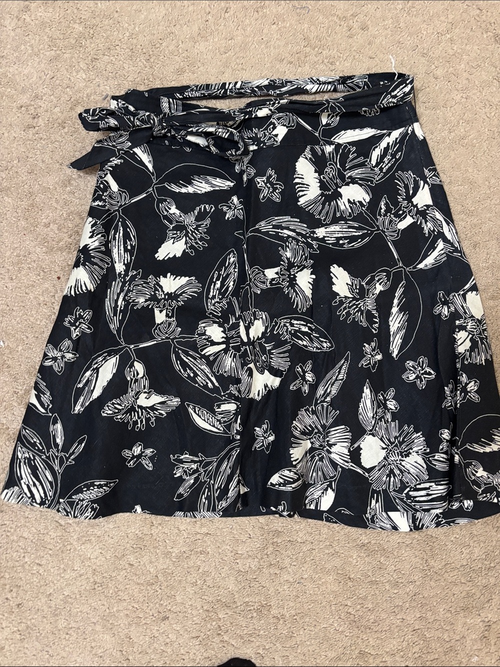 Merona Black and White Floral A-Line Skirt with Waist Tie